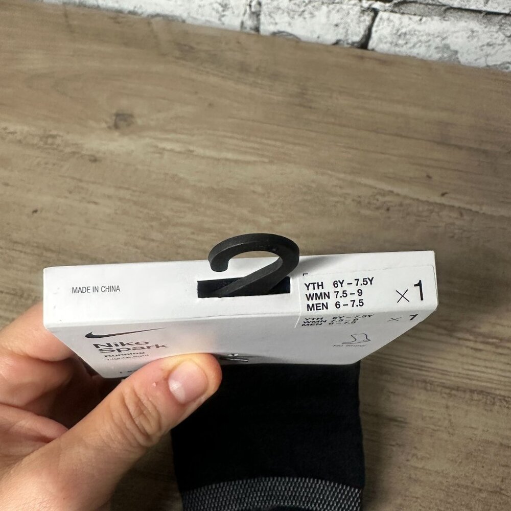 NWT Nike Unisex Spark Lightweight No Show Run Socks Black Size Small (DA359-010) - Picture 9 of 9